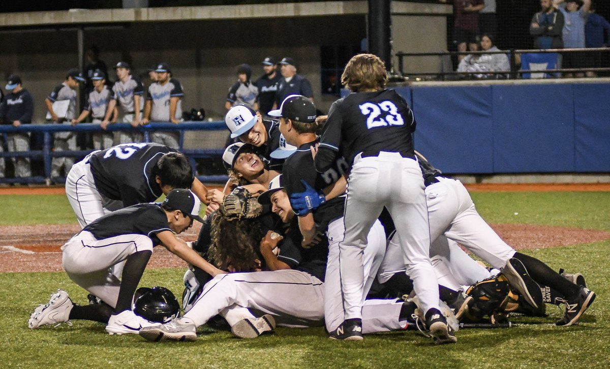 LiveMike_Sports's tweet photo. A few shots from last night's Class B title win for @RyeNeck_Base -- The Panthers edged Westlake in 8 innings, winning the game on back-to-back catcher's interference calls. This is the second straight Class B title for Rye Neck. https://t.co/dJmzf3WCkK