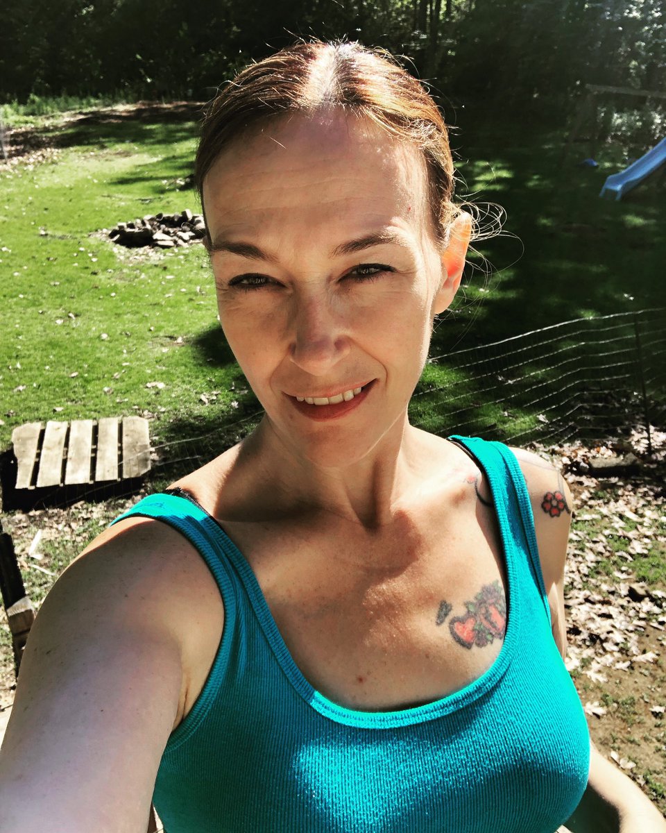chylynn1026's tweet photo. #beautifulday taking some time to just enjoy the sunshine https://t.co/xWn7BwPCc9