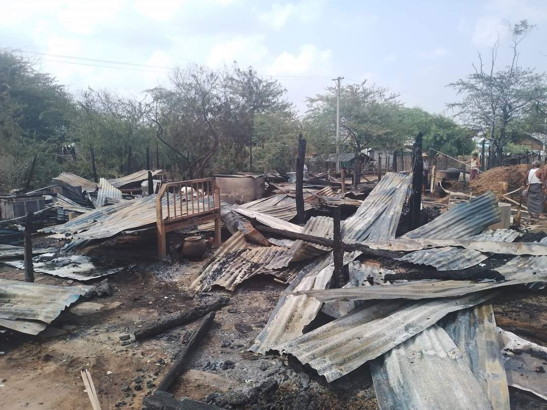 Khit Thit Media tweet media