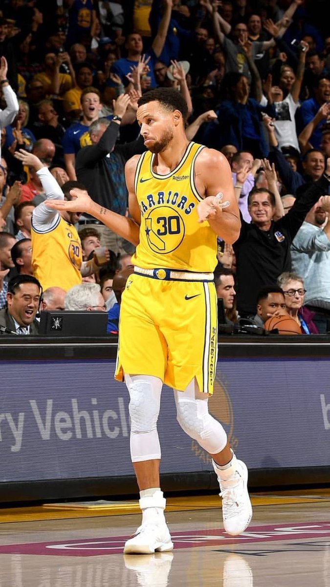 Stephen Curry a un deal avec sa mère : au-delà de 3 pertes de balles par match le chef doit lui donner 100$ 🤑

Sûrement la recette pour faire de son fils un champion 🏆