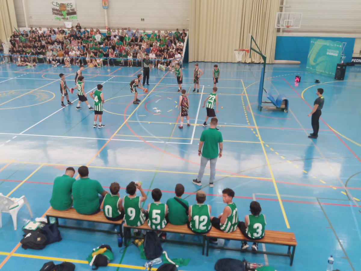 P_BetisBasket's tweet photo. ¡¡¡Campeones de MiniBasket #FinalMiniMas2022!!! 🏀💚🤍💚
¡¡¡Muchas Felicidades chavales!!! 👏👏👏👏👏
⬜🟩⬜🟩⬜🟩⬜🟩⬜🟩⬜🟩⬜
#MuchoBetis #HayFuturo #CoosurBetis #BetisBaloncesto #GradaBetisBasket #BetisAlé #ElBetisTambiénEsBaloncesto https://t.co/QLDj8fodGL