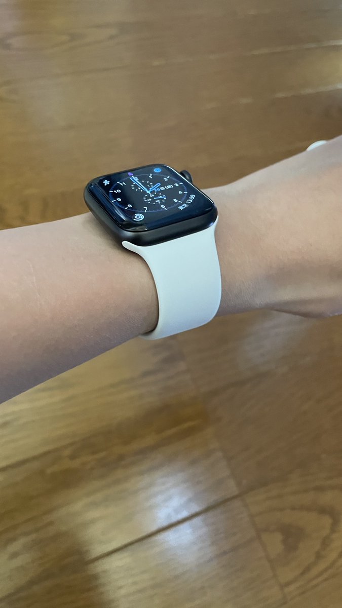 choko1229da's tweet photo. 届いたっ
#AppleWatch #sololoop https://t.co/HJvXp1wK7z