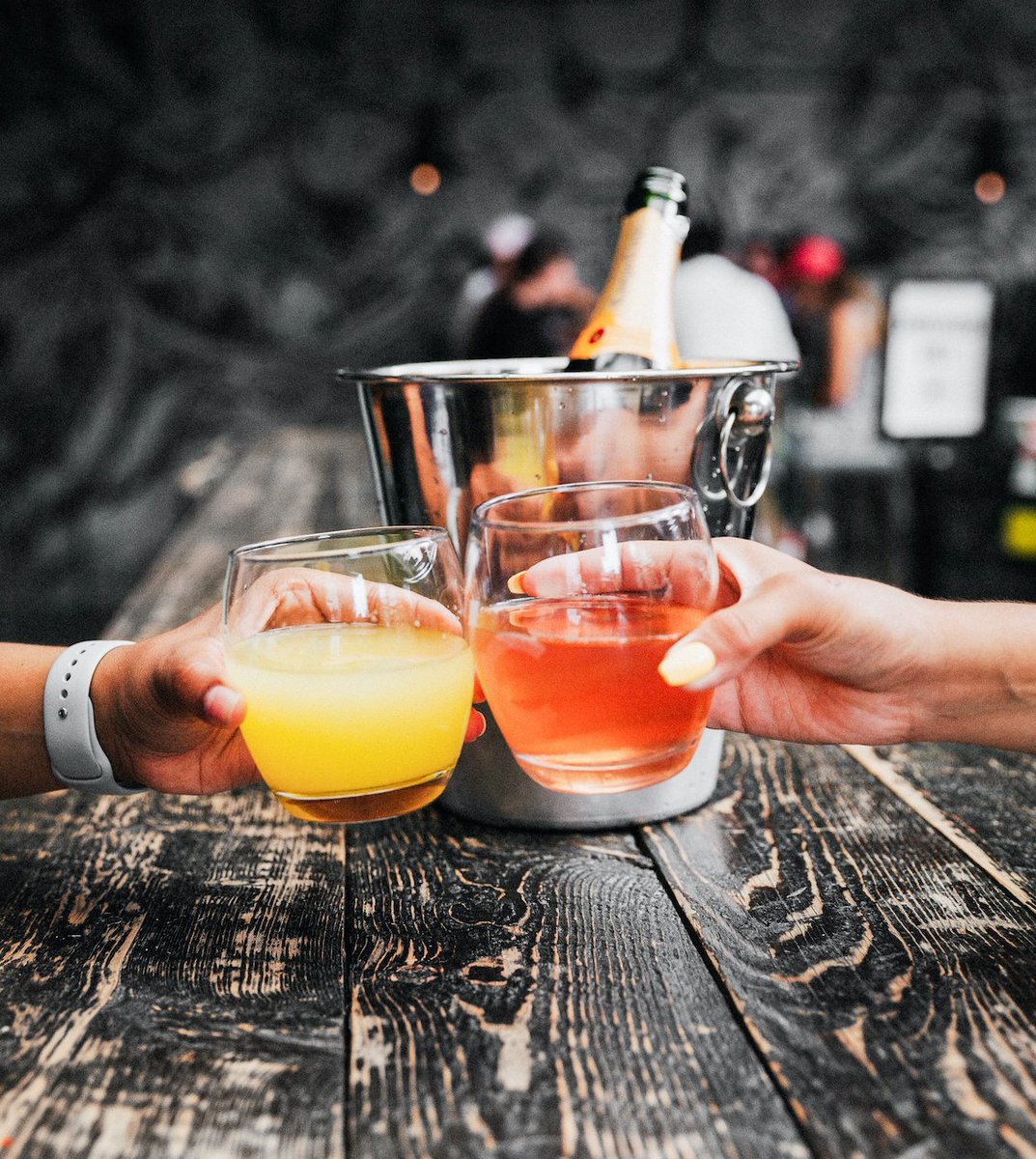 A little bit of brunch, and a whole lot of day drinking. 🍾😎⁣
