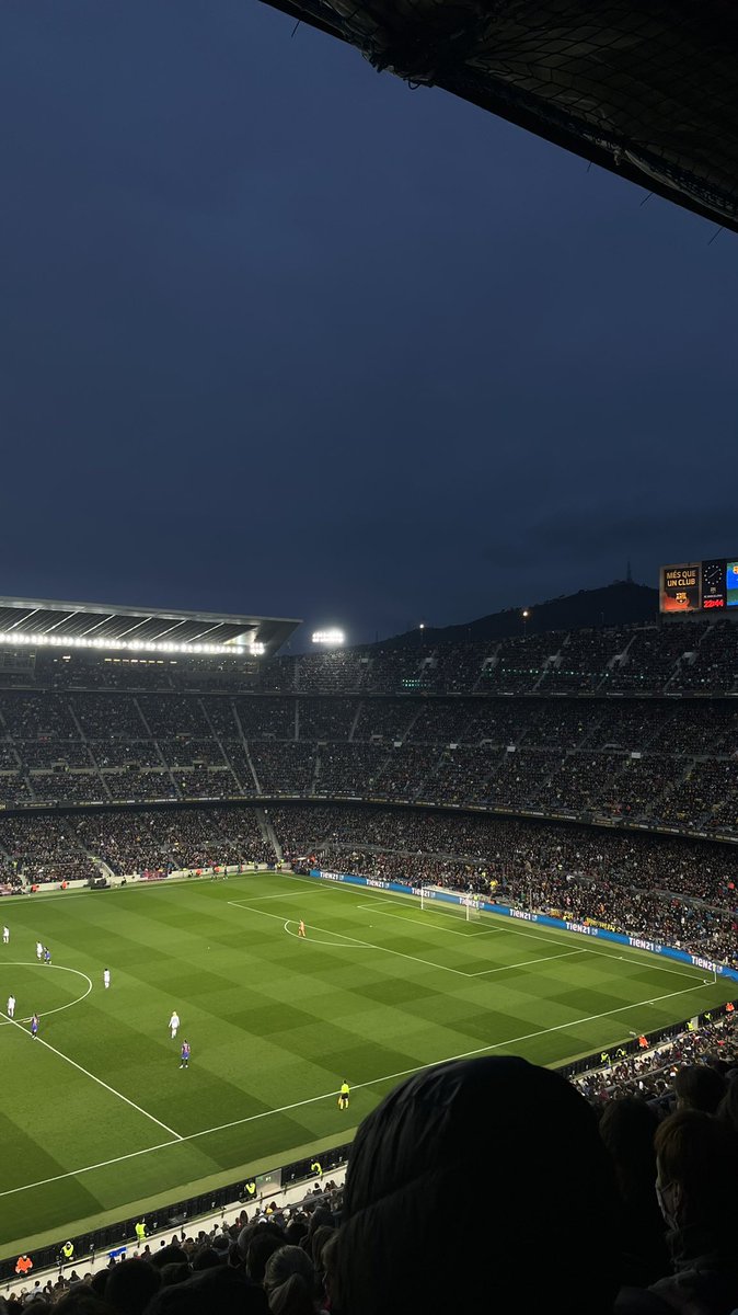 mapimini4's tweet photo. Una temporada para recordar. Orgullosísima por haber formado parte de todo esto. A por más, esto es solo el principio! Visca el Barça💙❤️
#soyculé https://t.co/Ved5zF92hZ