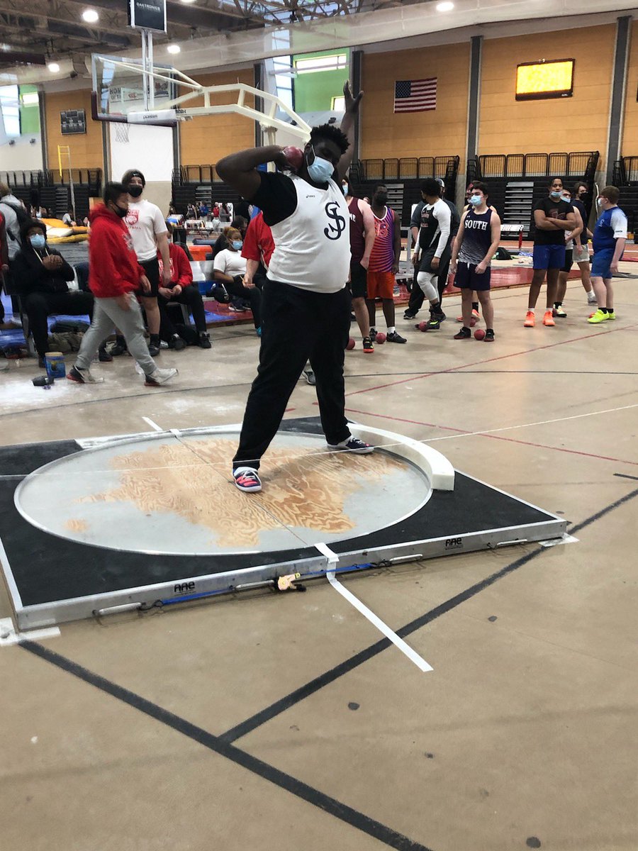 Day 2 of D1 Champs today:

Shot- Ejindu
Jav- O’Leary, Moylan
LJ- McDonough
HJ- McStay, Asenuga, Bezanson, Hughes, Vigneaux

110H- Bois, Hughes, DePasquale
100m- McDonough, Patrick, Johnson
Mile- Lopez, Tuttle, Lovett
4x1
4x4
4x8

#RollEags
<a href="/sjpathletics/">SJP Athletics</a> <a href="/SJPStrength/">SJP Strength</a> <a href="/TheNestSJP/">The Eagle's Nest</a>