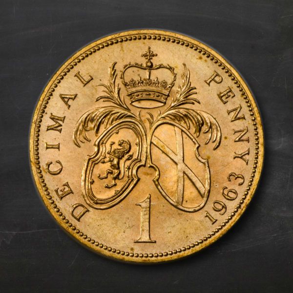 snb19692's tweet photo. Monetary decimalisation for the UK was first muted in the mid 1840's and even trial coins were struck! Some semblance did actually make it into currency, notably the Gothic Florin (1/10th of a pound included on the reverse legend). 1968 the Royal Mint began minting decimal coins https://t.co/iXY6hxZn93