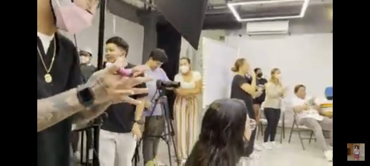 Onince_ye's tweet image. VIDEO SHOOT FOR TV 5 
#Babeh #TyroniaFowler
youtu.be/Gdj9thtMI4o