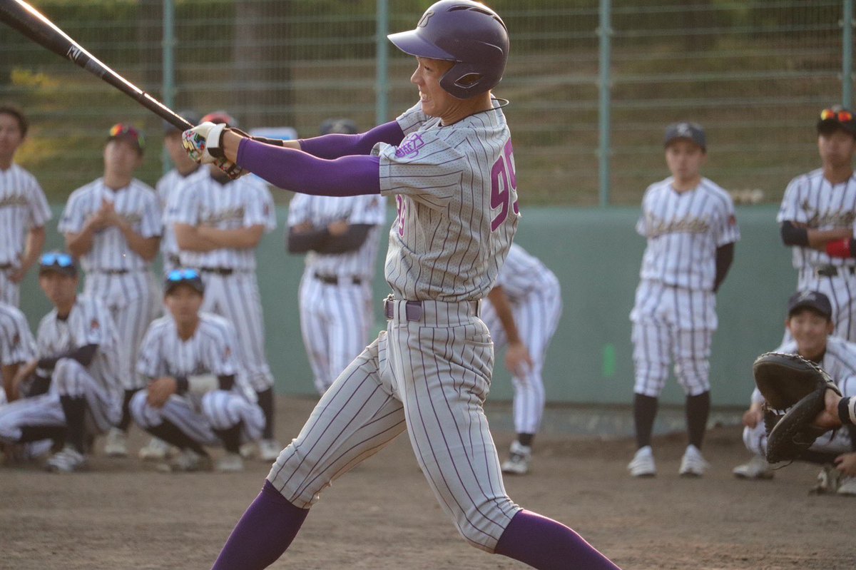 bukkyo_baseball's tweet photo. 【春季リーグ戦】
2022.5.25

5回  #99山口 #44佐々木 の連打で得点し、6回に勝ち越しを許すも7回には #12河野、9回には #18今川 の適時打で引き分けとなった。
先発#17中西 は5回1失点と好投した。 https://t.co/MwOSQXRiMo