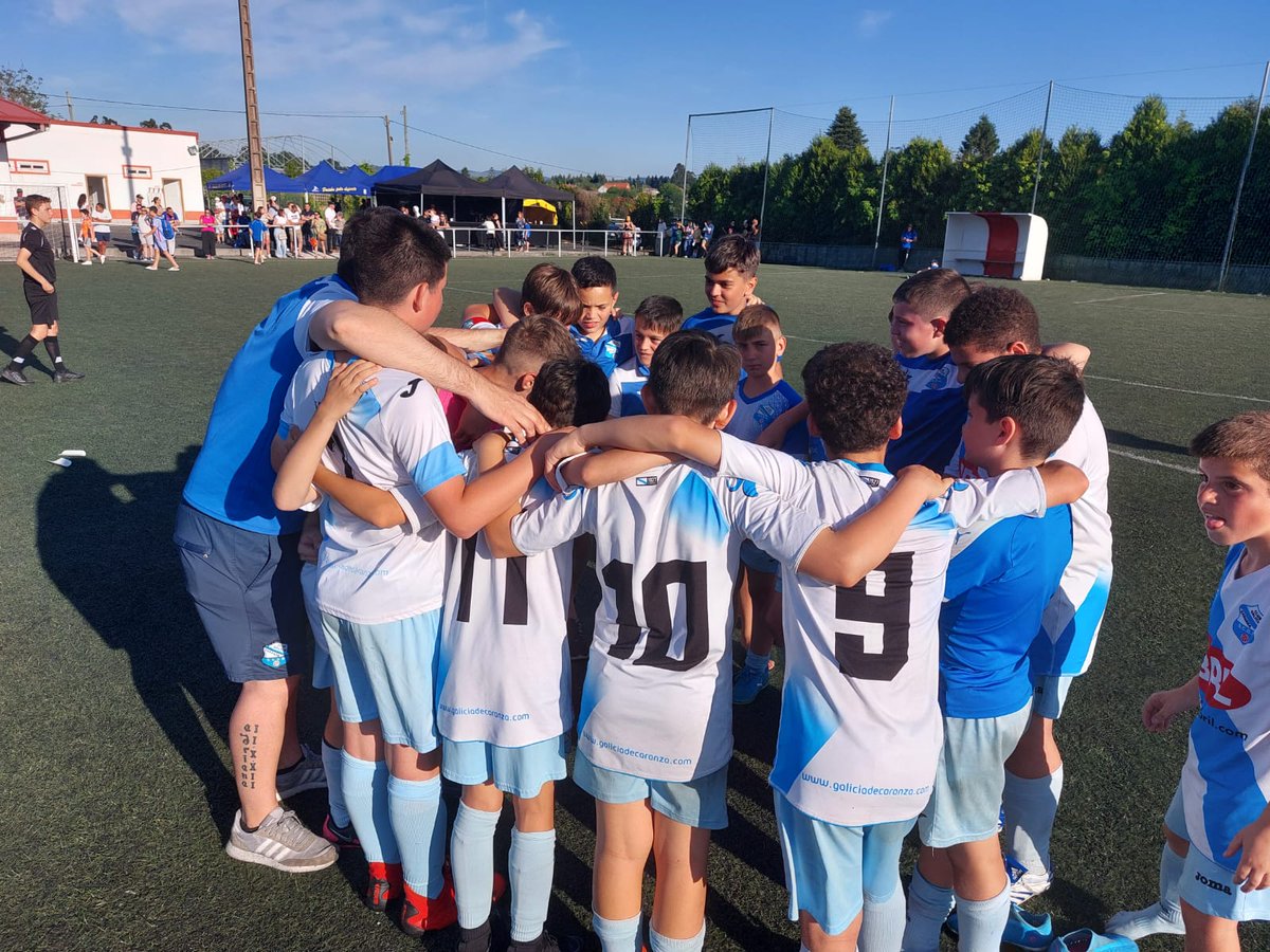 scdrgaliciacaranza (@gdecaranza) on Twitter photo El Alevín D campeón del Torneo de Convivencia Alevín en Sinde. Gran jornada de fútbol, grandes equipos y gran organización de <a href="/sdovaldenaron/">S.D. O Val de Narón</a>. Enhorabuena a todos 👏👏👏 El Alevín D campeón del Torneo de Convivencia Alevín en Sinde. Gran jornada de fútbol, grandes equipos y gran organización de <a href="/sdovaldenaron/">S.D. O Val de Narón</a>. Enhorabuena a todos 👏👏👏