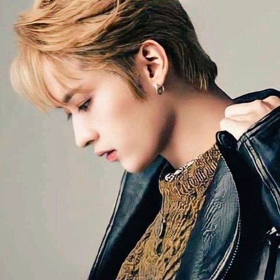 zych1ves's tweet photo. Enchanted, Enchanting
— a filo #2min au

What happens in London, stays in London. What happens to your heart? You bring with you. Everywhere. https://t.co/9yjrbhNVyW
