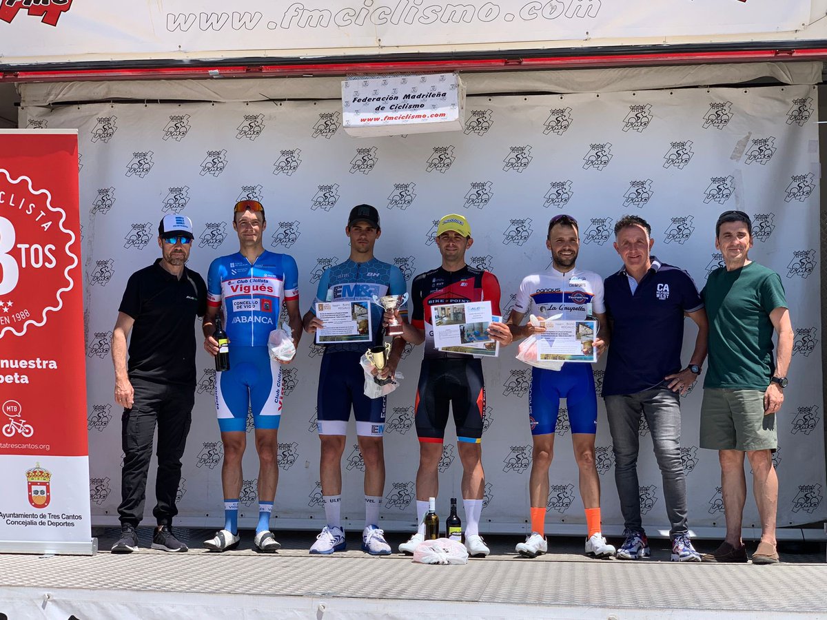DIARIOCICLISTA's tweet photo. MEMORIAL VÍCTOR GONZÁLEZ
🥇 Javier Hernández (Tenerife Bike Point-Pizzeria Española)
🥈 Alejandro Rodríguez (Triporter)
🥉 Arturo Cantera (Escribano Sports) https://t.co/pgOc2mRnhg