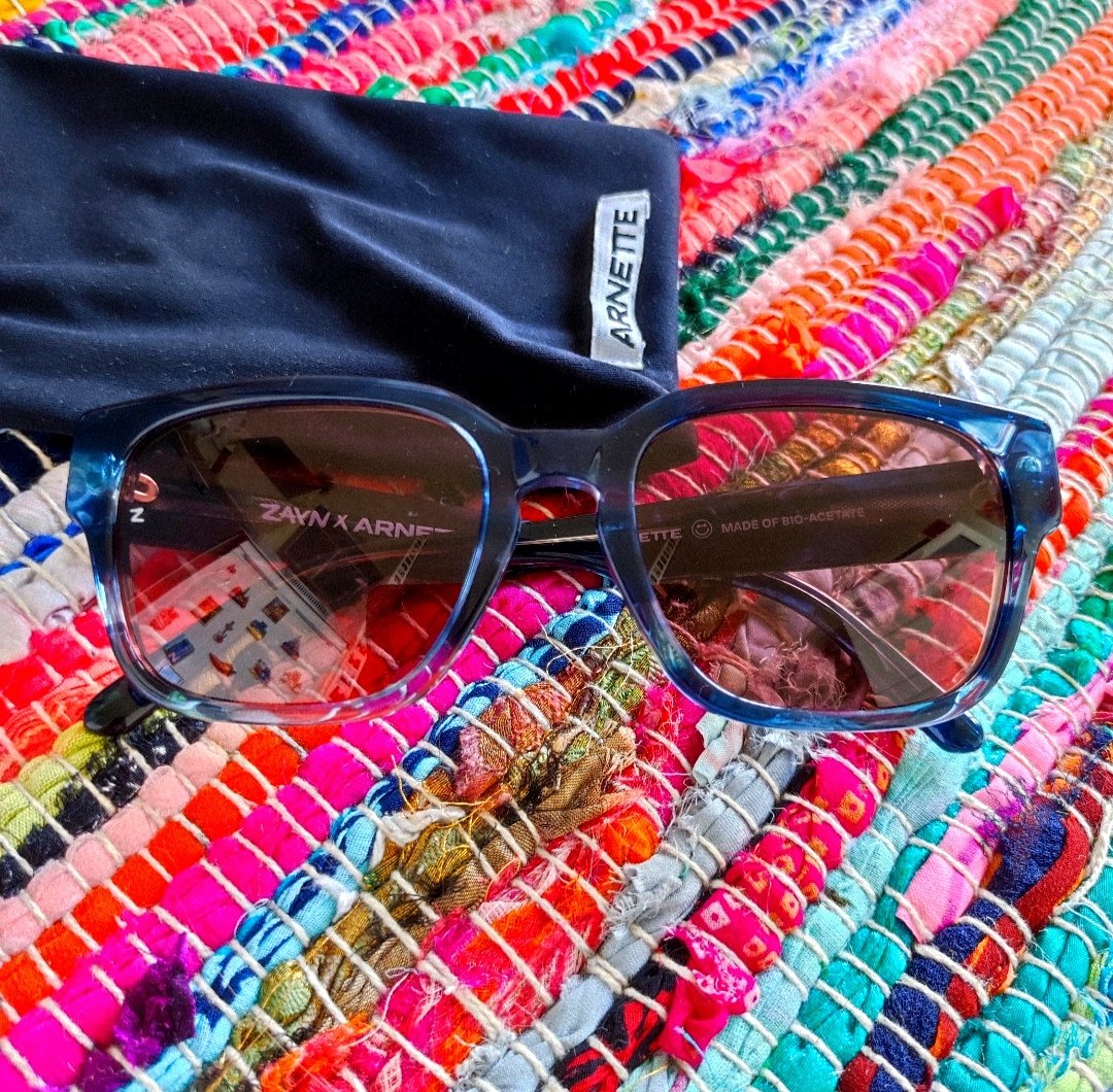 ZaynNewsFR's tweet photo. ☀️ Zayn x Arnette Giveaway ☀️

Pour l'ouverture de ce nouveau compte, tentez de gagner ces lunettes Zayn x Arnette

Il faut simplement : 
- rt ce tweet
- me follow 

Le tirage au sort aura lieu dans 1 mois 1/2 environ ! Bonne chance ! ⠀ ⠀ ⠀

INTERNATIONAL https://t.co/AY4MmRxps5