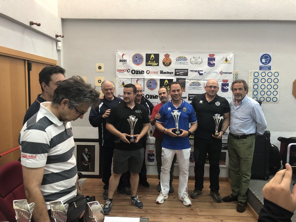 Juan Vicente Lumbreras CAMPEÓN del open internacional Alcor , Carabina 10m senior.
ENHORABUENA!!!