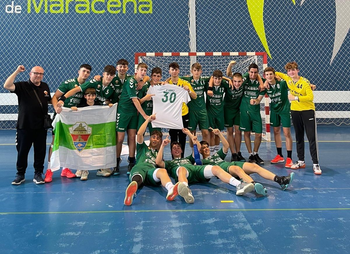 cbm_elche's tweet photo. ✨ 𝐂𝐀𝐌𝐏𝐄𝐎𝐍𝐄𝐒 𝐃𝐄𝐋 𝐒𝐄𝐂𝐓𝐎𝐑 ✨

Los cadetes del CBM Elche Grupo Assa logran quedar primeros de la Fase Sector y disputarán el TOP 8 del #CDECadeteBM 🏆🇪🇸

#CanteraCBMElche 🤍💚🤍 https://t.co/vOc8ycuAGk