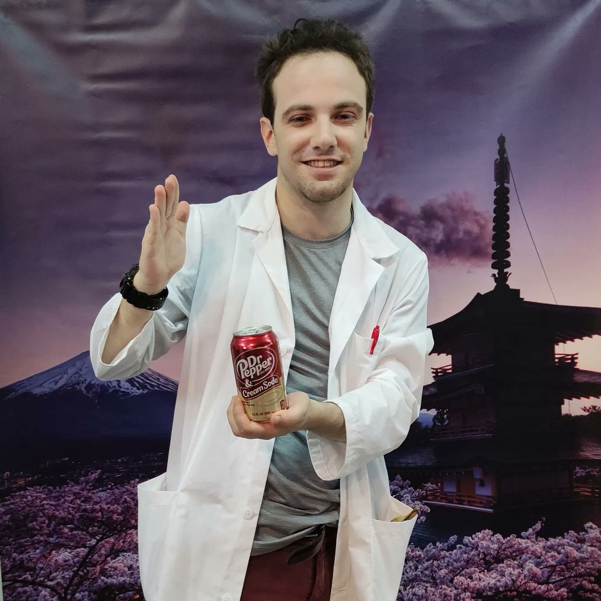 fabio_denver's tweet photo. Surprise: yesterday I've restarted to do cosplay at #Giocomix (cosplay: #RintaroOkabe, #steinsgate). I have missed cons so much in these two years https://t.co/dZNLGA62Fk