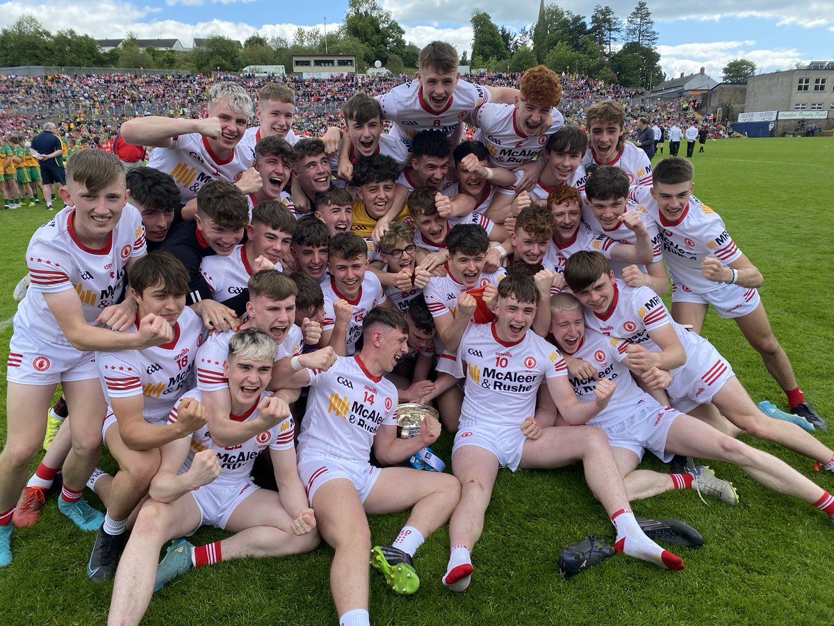 teamtalkmagLIVE's tweet image. Champions of Ulster !!!