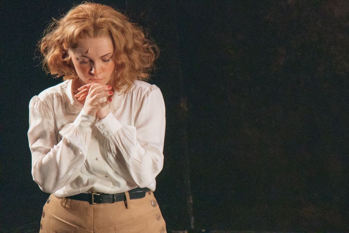 laurenzazzles's tweet photo. Blanche cover run ✅
Pics taken by @CleveRSeptember @Bonnie_clydeLDN
#bonnieandclyde #westend #debut #theatre #blanchebarrow #bonnieparker #clydebarrow https://t.co/mi0TavXWlY
