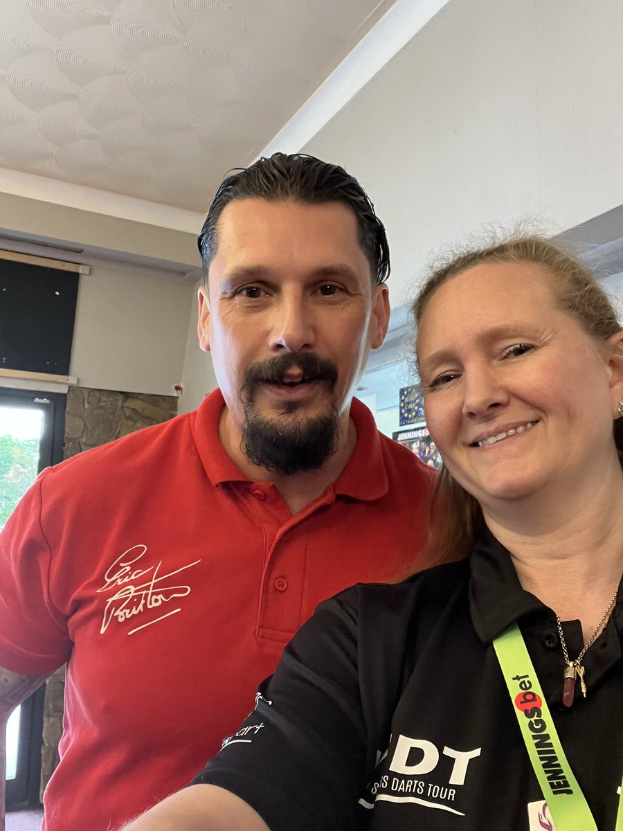 Love seeing the Bristow shirts at the darts 🎯