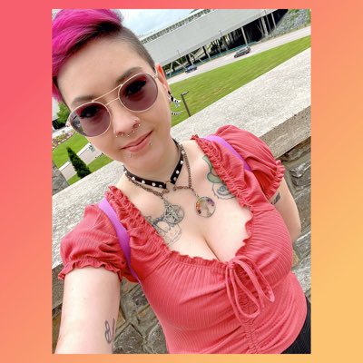 jazziebearxo's tweet photo. #NewProfilePic #almost31 😎 #getit https://t.co/p4yN0X1rjj