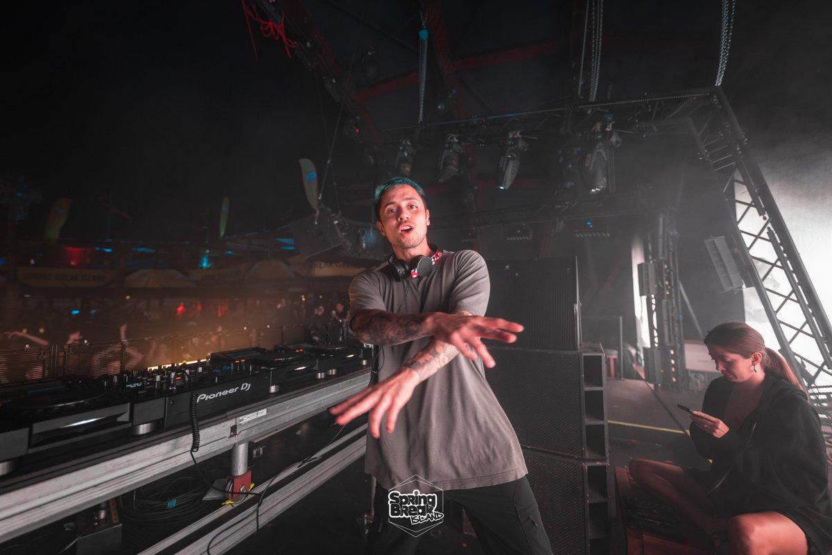 Noa Beach Club tweet media