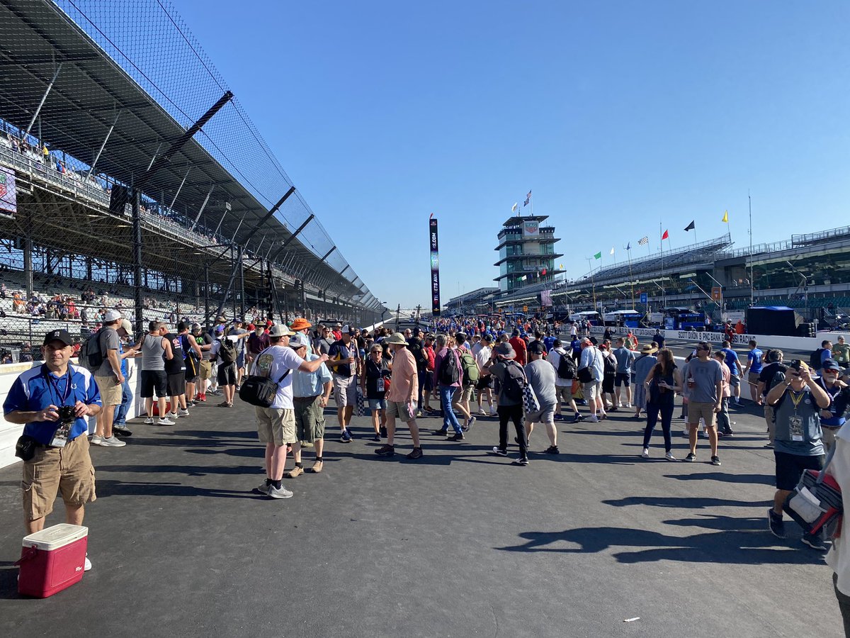 Happy Race Day!!! Let’s go <a href="/josefnewgarden/">Josef Newgarden</a> <a href="/Team_Penske/">Team Penske</a> #Indy500 #INDYCAR