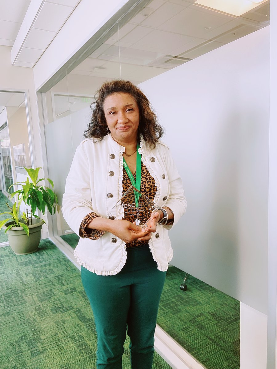 poogie1533's tweet photo. So honored of receiving a award from @untgsc and have enjoyed working along with them for the past 3 years. @untstaffsenate #unt 💚💚💚 https://t.co/KKfInQuzLR