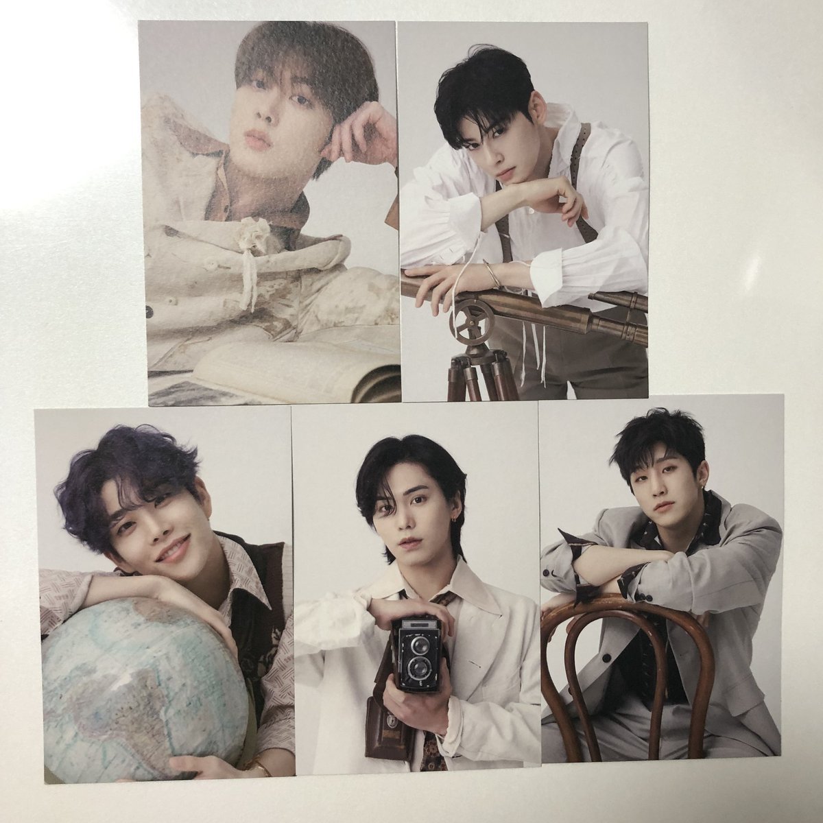 bbinniddo's tweet photo. 아스트로 콘서트 스타게이저 굿즈 포카세트
5장(엠제이, 진진, 차은우, 라키, 윤산하) 문빈제외 전부 양도합니다
일괄 0.5 (반택+0.16)

#astro #아스트로 #아스트로포카 #아스트로포카양도 #아스트로콘서트
#MJ #진진 #차은우 #문빈 #라키 #윤산하 https://t.co/Z7WNtys856