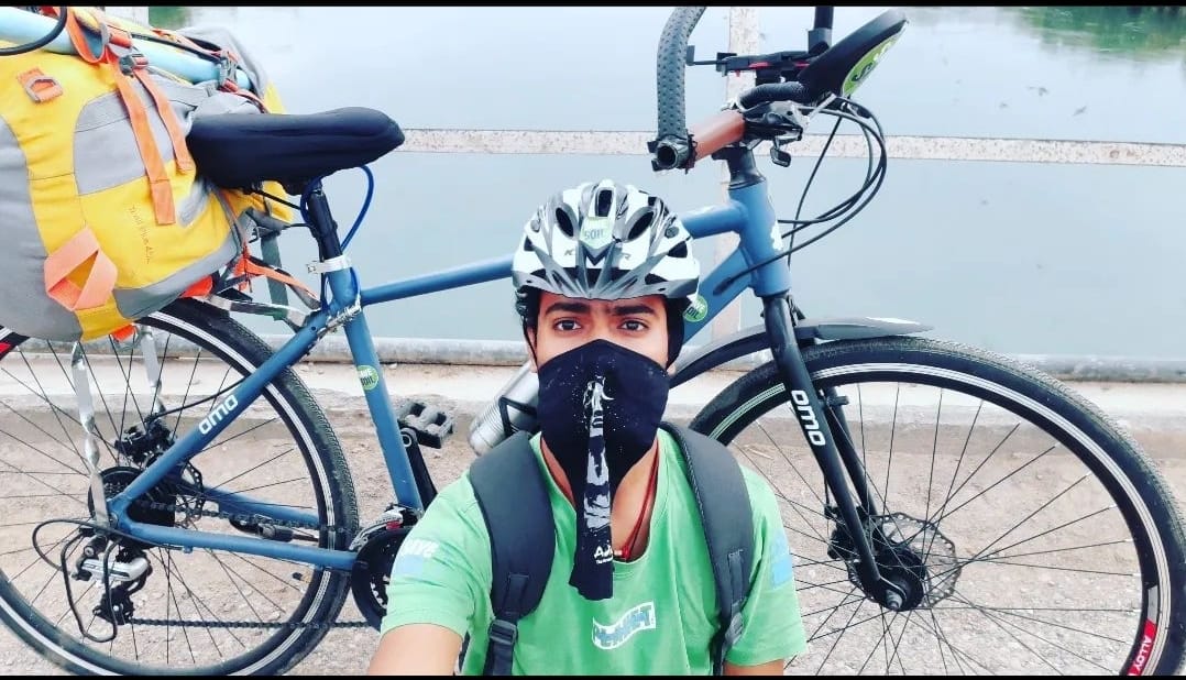 OMOCYCLES's tweet photo. Good vibes and bikes will get you anywhere. Use #omobikes to feature on our page !!

PC: @anaadi.is.soil https://t.co/7vHR2qA8UU