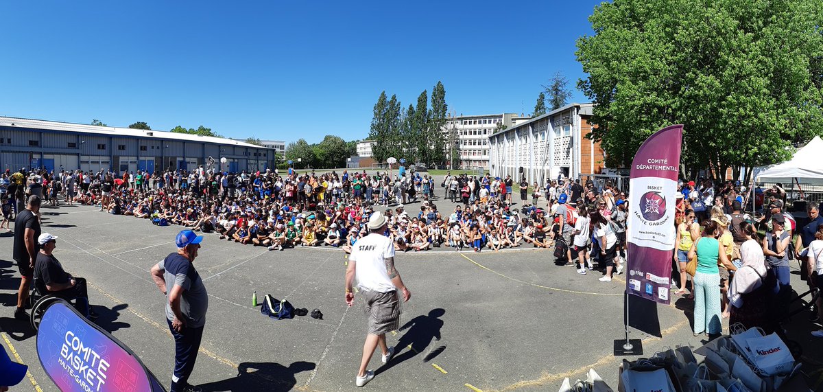 Comitebasket31's tweet photo. Fin de la FNMB U11 à Muret. Merci à tous 😘
#basket #fetedesmeres #comite #fnmb #u11 #muret #hautegaronne https://t.co/IG9wrY1lkC