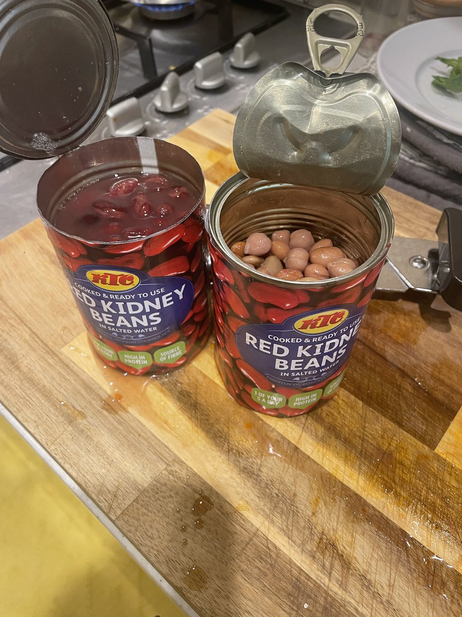 miguelduarte81's tweet photo. Hey @asda, let’s play a game! 
What is wrong in this picture? https://t.co/mBGe48HA92