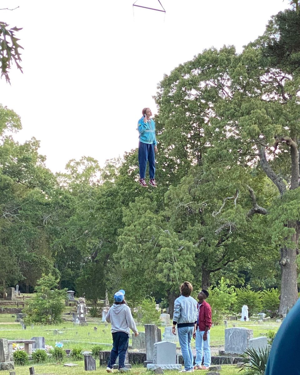 ShawnLevyDirect's tweet photo. Overwhelmed by all your kind words about “Dear Billy”. From the
moment the Duffers gave me the outline, I knew this episode could be something really special. 
 Enjoy the BTS (and yes,  that is Sadie up on the wires !) https://t.co/vmsYhigWeD