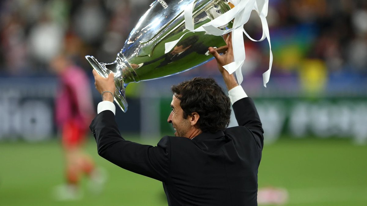 Enhorabuena <a href="/realmadrid/">Real Madrid C.F.</a> por la decimocuarta!!! Gran trabajo de toda la plantilla y en especial a <a href="/MrAncelotti/">Carlo Ancelotti</a> 🏆🤍 Hala Madrid y Nada Más!! #CHAMP14NS  #APorLa15