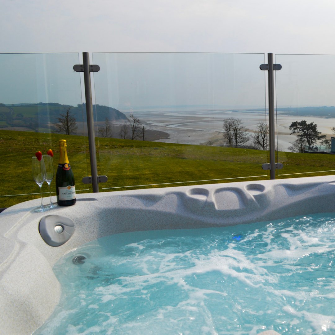 Fancy making this your view, whenever you like?
​
​Private hot tubs, unbeatable views and on-site spas are just the beginning - head to our website to find out more.
​
residences.luxurylodges.com
​
​#holidayhomes #wales