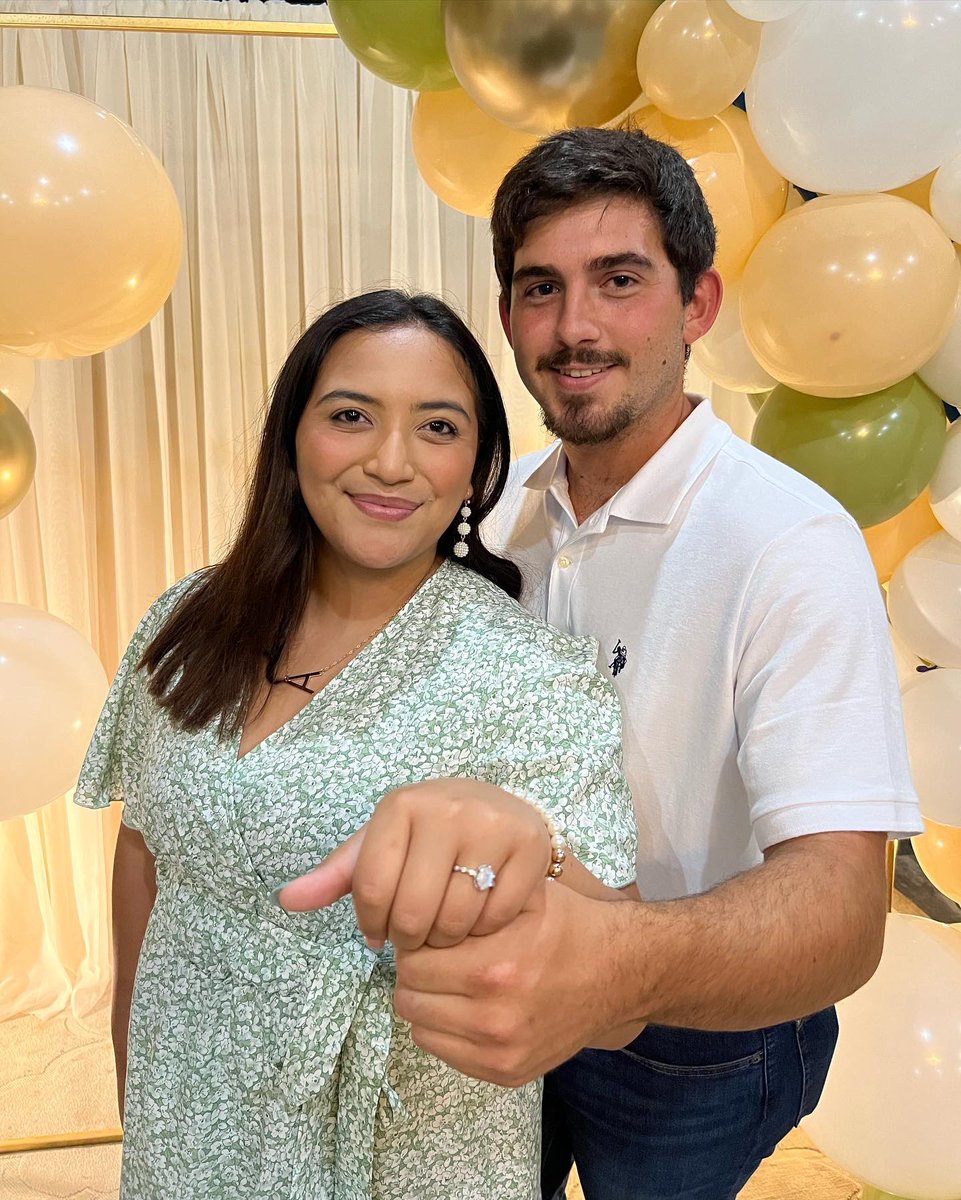 katmontes18's tweet photo. I’m engaged BITCHESSS 💍 https://t.co/9v0O5seMfr