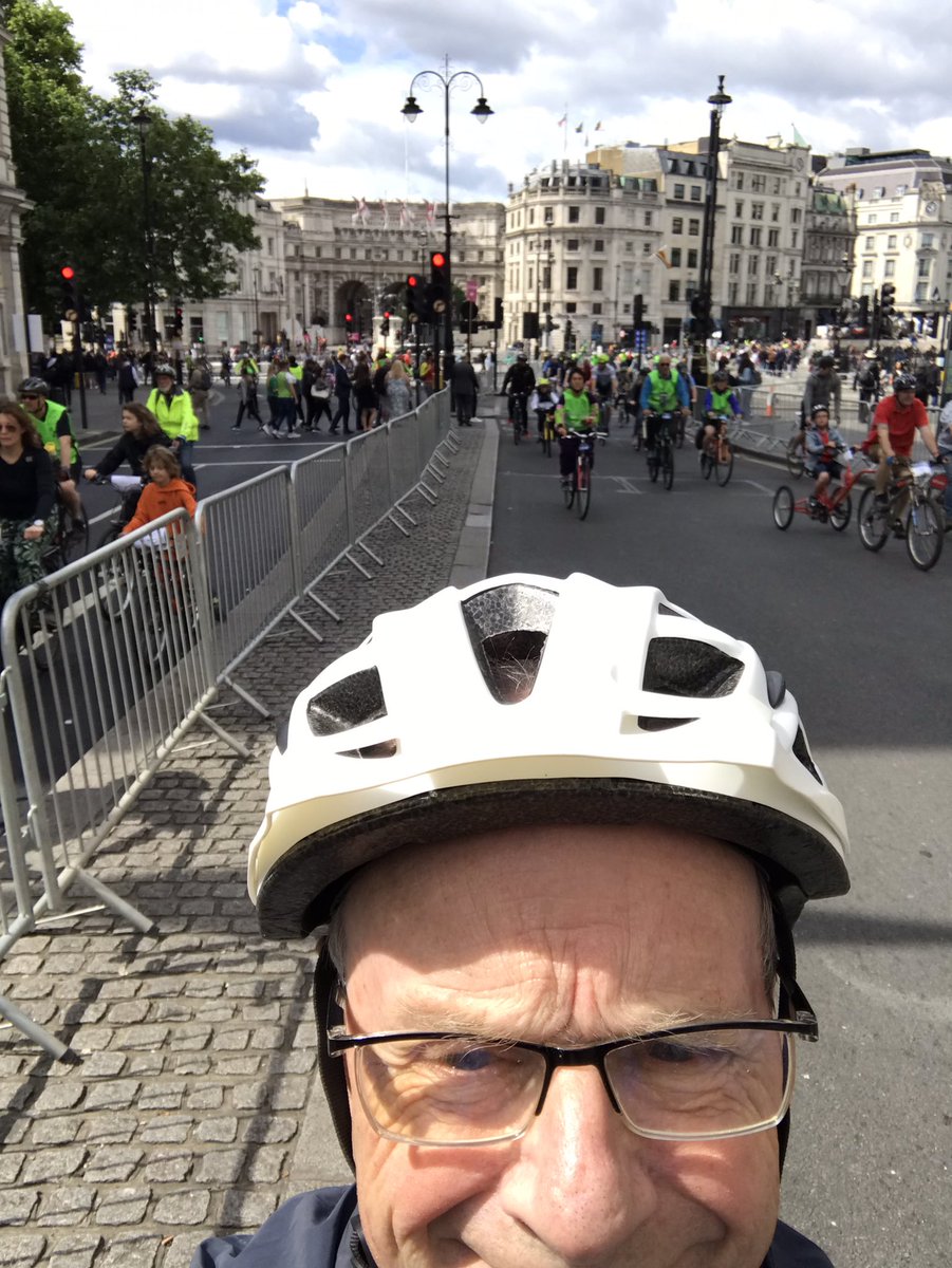 ahphotography21's tweet photo. Loved #ridelondon2022 so much I went around three times! #cycling #AdventureTime @RideLondon #freshair #closedroads #london #cyclecity https://t.co/7ktLRBDNyW
