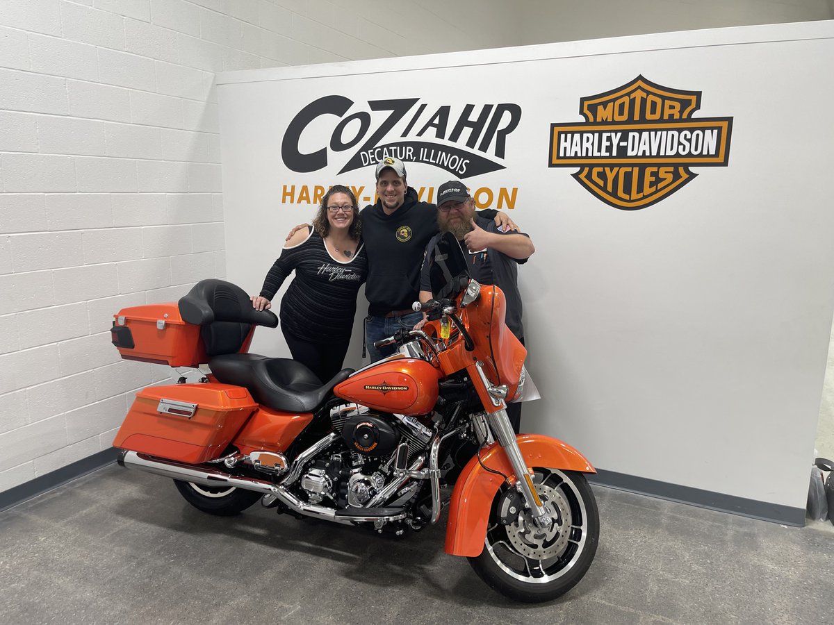 CoziahrHD's tweet photo. Help us say Congratulations to these new bike owners!! 
Michael, Dana, and Bob took home a 2012 Street Glide!
Norman took home a 2017 Limited!
Jim &amp; Robin took home a 2022 Road Glide Limited CVO! 

Thank you all for choosing CHD! https://t.co/RxBWkBqDPR