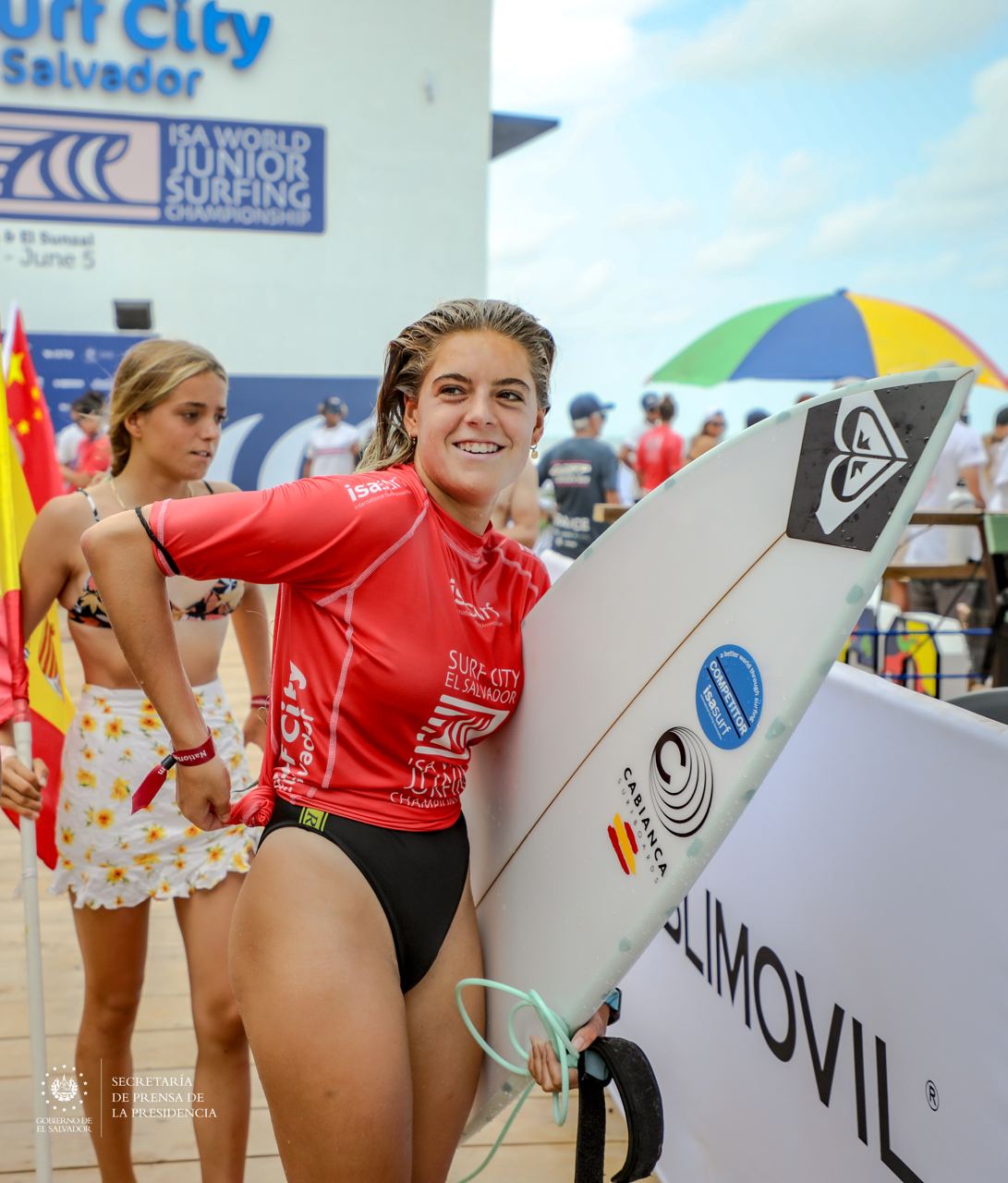 Secretaría de Prensa de la Presidencia on X: "#SurfCity | Con una  puntuación de 18.4, la surfista española Janire González clasificó primera  en su heat tras imponerse a las representantes de Costa