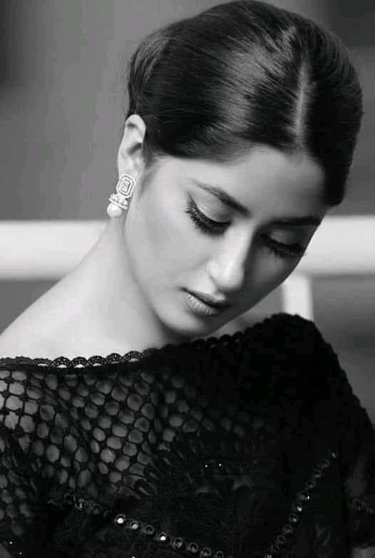 لا يمكن أن تكون أكرم من المرأة
فإن أعطيتها الأمان كانت لك وطن!

_ نزار_قباني