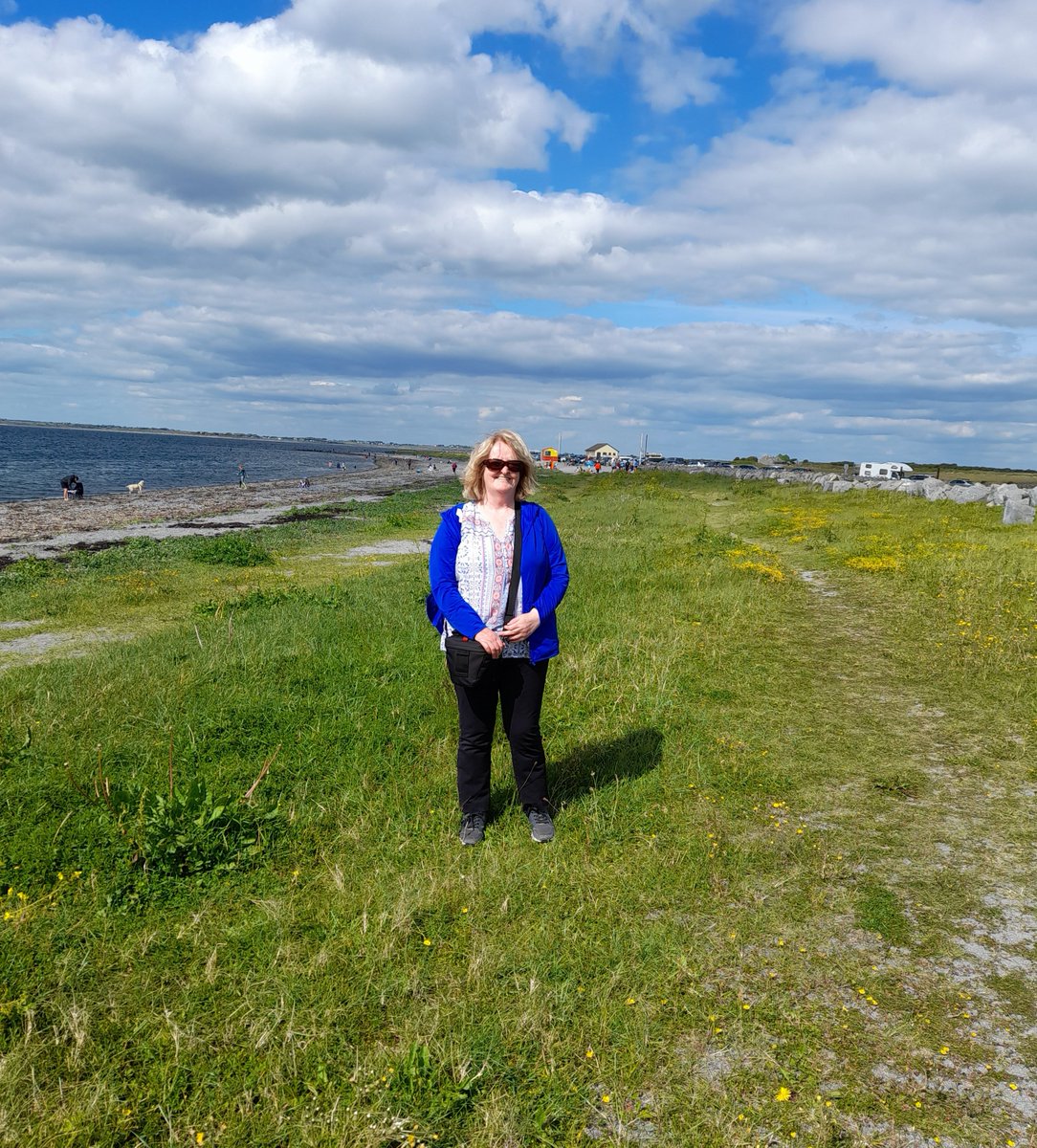 Bernade44159752's tweet photo. Tracht Beach Kinvara in Galway.
 #Kinvara #photography 
#beautifulday. https://t.co/O4RlYTUKEQ