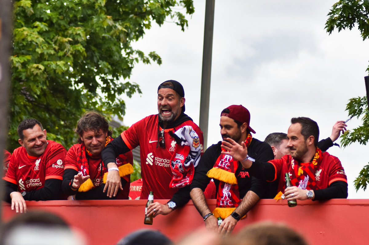 harmotography's tweet photo. Liverpool FC Champion's Parade 
-
- #LiverpoolFC #LFCparade #Champions #LFC #Liverpool https://t.co/R25Mw1rCjB