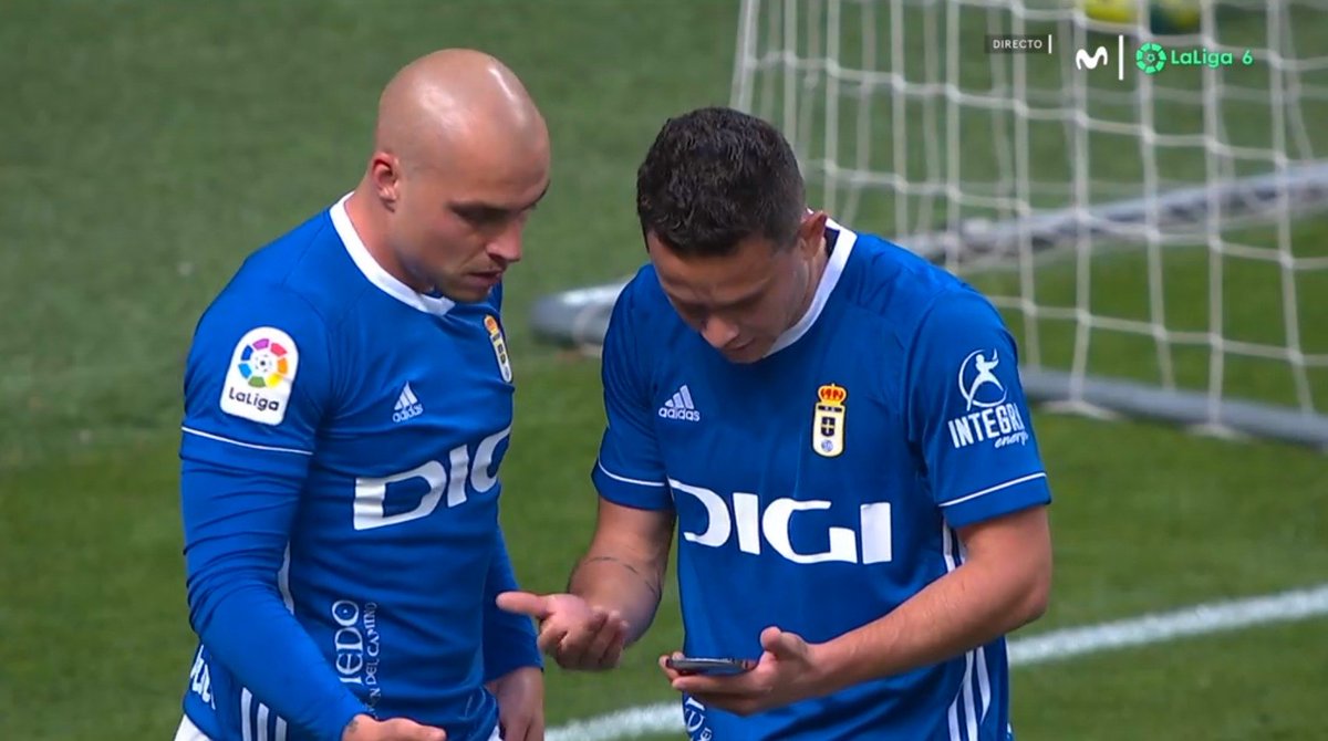 besoccer_ES's tweet photo. 🤯 ¡¡Ojo a esto!! Al terminar su partido, el @RealOviedo celebró el pase al 'play off' por error https://t.co/J1uugoM6mA