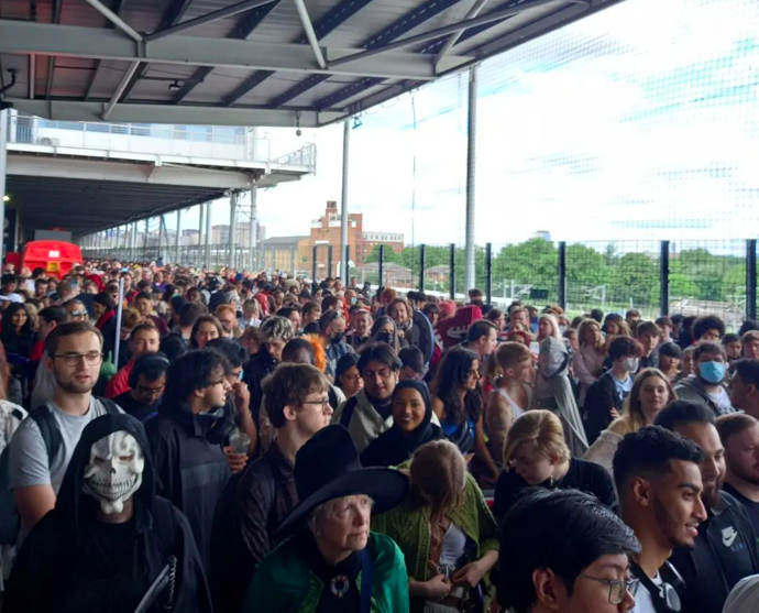 Gideon Burrows - east london renewed tweet media