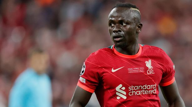 FootballTalkHQ's tweet photo. Bayern Münich are very close to completing the signing of Sadio Mané for €30-40M. The deal could be done this week. Three-year guaranteed contract. #LFC [@MatteMoretto] https://t.co/gVIdRp7ye5