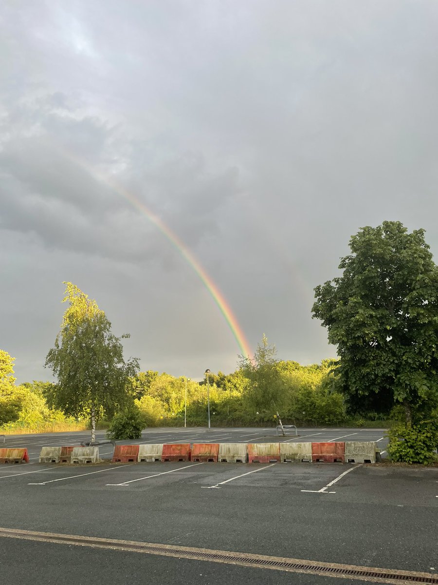 emilyb3084's tweet photo. If you want to see the rainbow you have to put up with the storm.🌈 https://t.co/QYsBrberVE