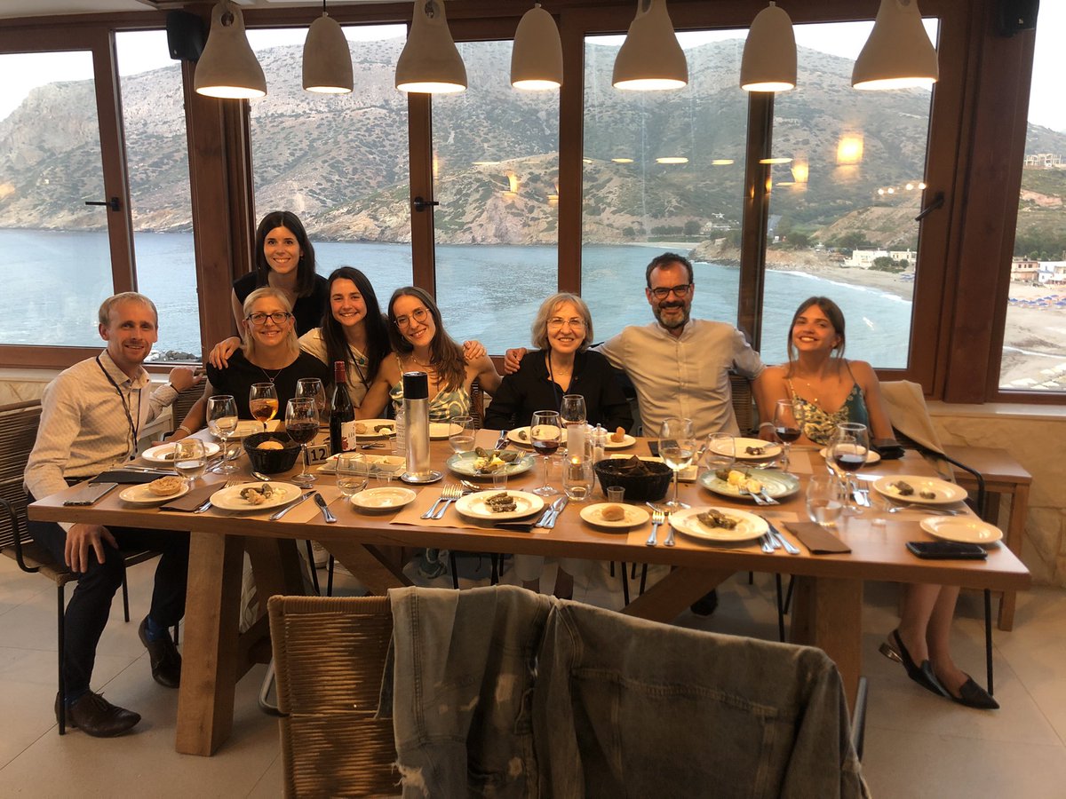 AznarLab's tweet photo. Perfect finish for a perfect meeting! Thank you all for the inspiring science  💥 #EMBOaging20 https://t.co/MWOZDlky7U
