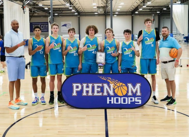 Congrats to Team Swish for winning the 17u Orange Division at the #PhenomMDC