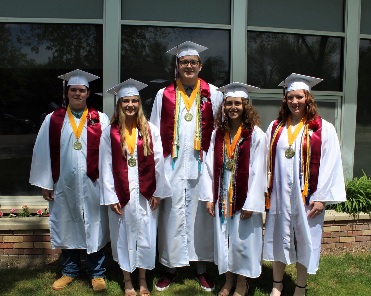 EHSCards's tweet photo. Congratulations, Class of 2022! You did it!
#CardinalPride https://t.co/D5gWx6xxt0