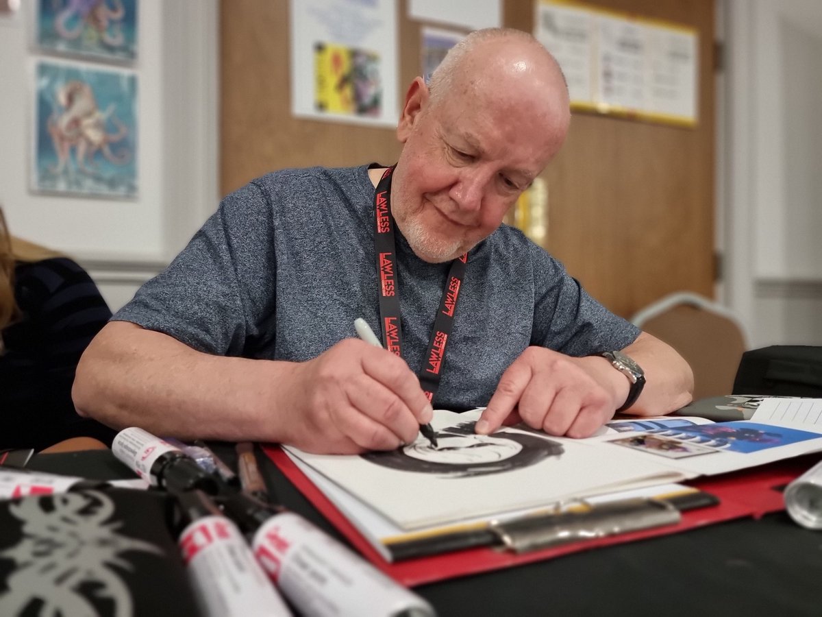 John Burdis (@jburdis) on Twitter photo Legends at <a href="/LawlessComicCon/">LawlessComicCon Is At The Other Place</a>
Brian Bolland, John Wagner <a href="/fabrystudios/">Glenn Fabry</a> & <a href="/RazorJackRealm/">TheArtOfJohnHiggins</a> all hard at work signing items and sketching for the fans.
I'm sure a lot of fans went home very happy and that's what it's all about.
Roll on next year ๐ Legends at <a href="/LawlessComicCon/">LawlessComicCon Is At The Other Place</a>
Brian Bolland, John Wagner <a href="/fabrystudios/">Glenn Fabry</a> & <a href="/RazorJackRealm/">TheArtOfJohnHiggins</a> all hard at work signing items and sketching for the fans.
I'm sure a lot of fans went home very happy and that's what it's all about.
Roll on next year ๐