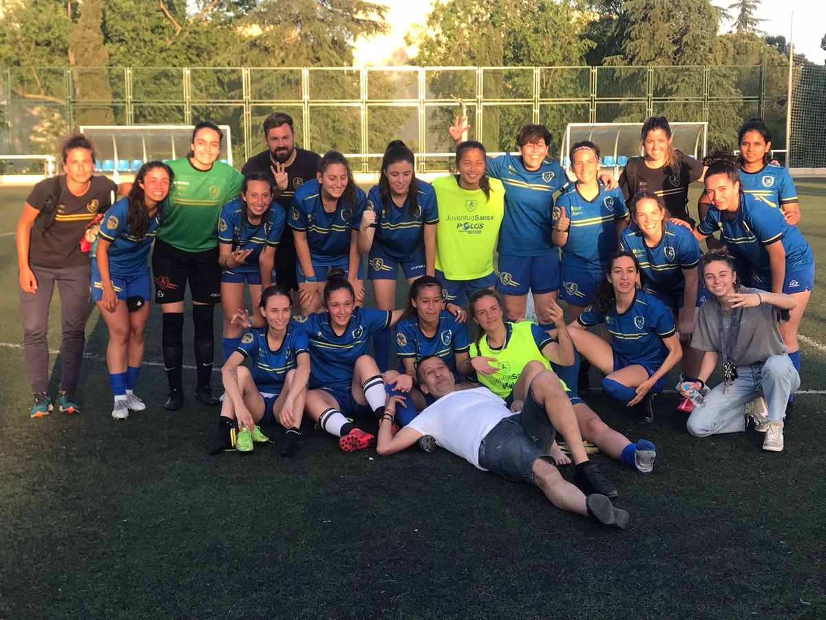 juvensansefutfe's tweet photo. El senior femenino no se rinde y sigue peleando hasta el final en la lucha por la permanencia en un año difícil en el que han demostrado lo mucho que valen, quieren y merecen esa recompensa ¡Dos finales !
#seniorpreferente #futfolfemenino #temporada2122 #jugonas https://t.co/AUcQIymN22