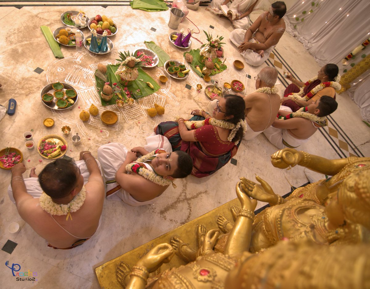 rprsan's tweet photo. observing d observer... Candid moments at Upanayanam✨📸 #upanayanam #eventphotography #wideangle #topangel #nikond750 #nikonphotography #tokino #prachastudios https://t.co/e74FXtwIbC